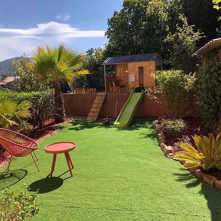 بيت للعطل Si- Independante 3 Avec Piscine Et Magnifique Vue En Plein Centre De