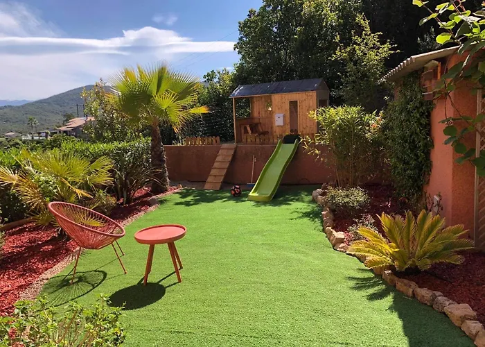 Hébergement de vacances Sì- Indépendante 3 Avec Piscine Et Magnifique Vue En Plein Centre De